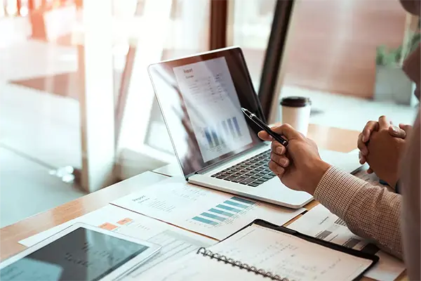 Financial Market Analytics Reporting Case Study